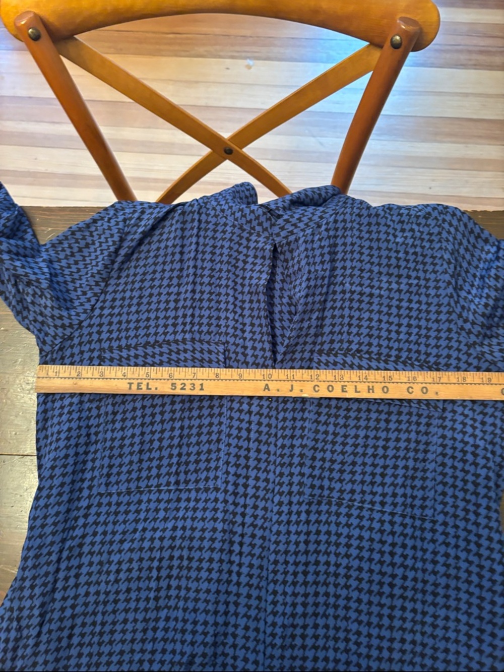 L'AGENCE Navy Houndstooth Maxi Shirt Dress with Belt Silk - Picture 4 of 5